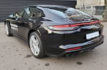 Porsche Panamera Base