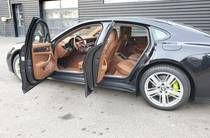 Porsche Panamera Base