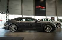 Porsche Panamera Base