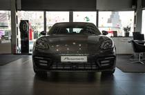 Porsche Panamera Base