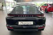 Porsche Panamera Base