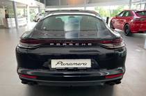 Porsche Panamera Base