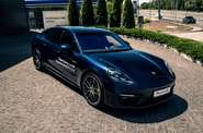 Porsche Panamera Base