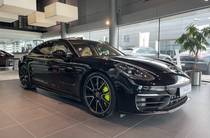 Porsche Panamera Base