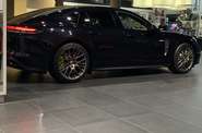 Porsche Panamera Base