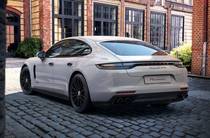 Porsche Panamera Base