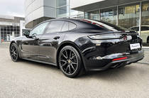 Porsche Panamera Platinum Edition