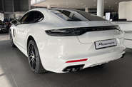 Porsche Panamera Platinum Edition