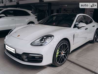 Porsche Panamera 2023 Base