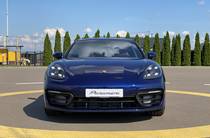 Porsche Panamera Base