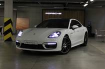 Porsche Panamera Platinum Edition