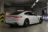 Porsche Panamera Platinum Edition