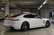 Porsche Panamera Platinum Edition