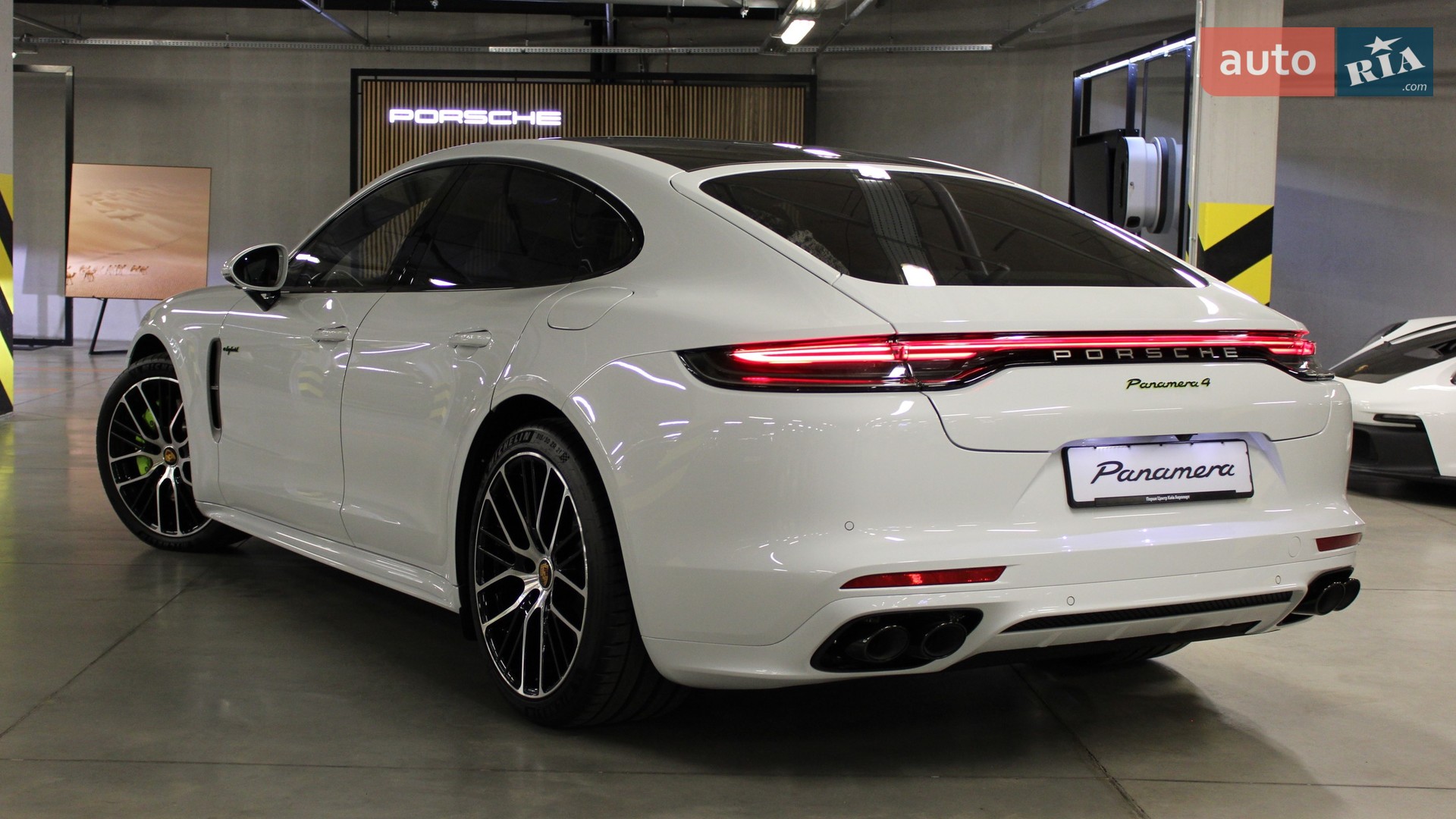 AUTO.RIA – Новые Porsche Panamera в Украине: продажа, цены, фото автомобиля  Порше Панамера