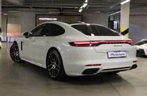 Porsche Panamera Platinum Edition