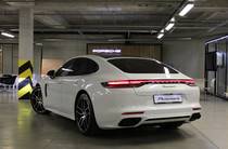 Porsche Panamera Platinum Edition