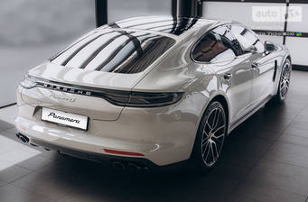 Porsche Panamera 2023 Base