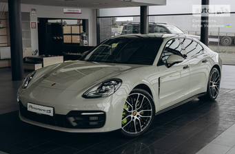 Porsche Panamera 2023 Base
