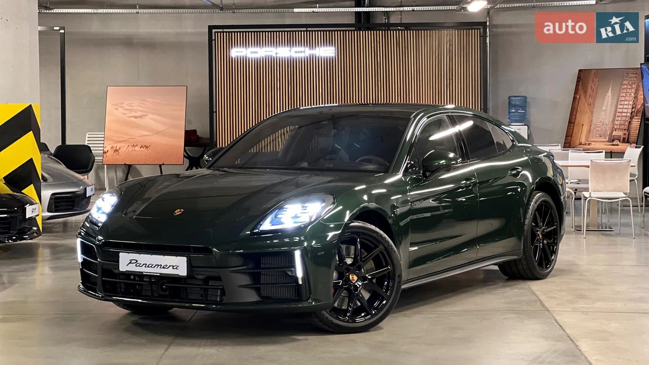 Porsche Panamera Base