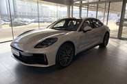 Porsche Panamera Base