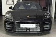 Porsche Panamera Base