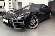 Porsche Panamera Base