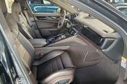Porsche Panamera Base