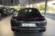 Porsche Panamera Base