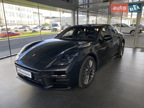Porsche Panamera 2024
