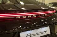 Porsche Panamera Base