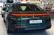 Porsche Panamera Base