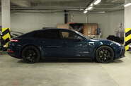 Porsche Panamera Base