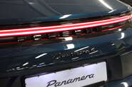 Porsche Panamera Base