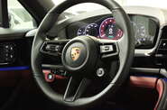 Porsche Panamera Base