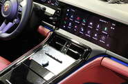Porsche Panamera Base