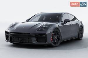 Porsche Panamera Base