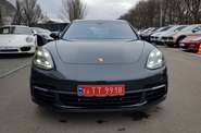 Porsche Panamera Base