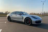 Porsche Panamera Base