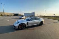 Porsche Panamera Base