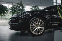 Porsche Panamera Base