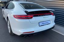 Porsche Panamera Base