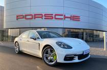 Porsche Panamera Base