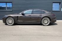 Porsche Panamera Base