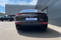 Porsche Panamera Base