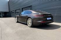 Porsche Panamera Base