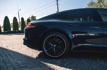 Porsche Panamera Base