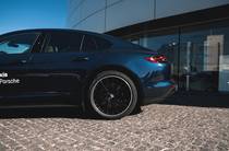 Porsche Panamera Base