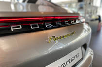 Porsche Panamera Base