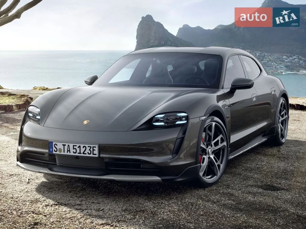 Porsche Taycan Cross Turismo Base