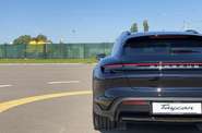 Porsche Taycan Cross Turismo Exclusive Manufaktur